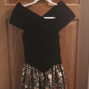 Elegant Black and Gold Off-Shoulder Dress JESSICA McCLINTOCK Vintage Dress